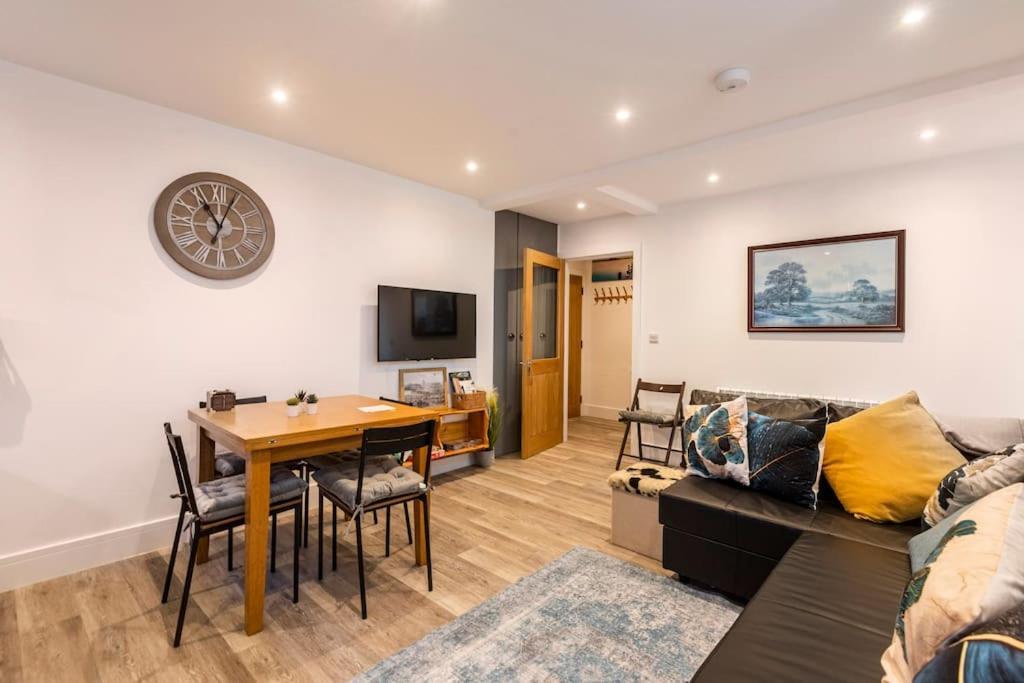 Apartmán Comfortable Flat Close To The Beach Hove Exteriér fotografie